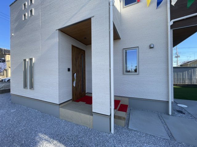 【玄関】 | 深谷市上柴町東3丁目　戸建住宅 | ≪2号棟≫
現地(2025年1月撮影)