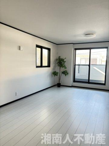 茅ヶ崎市若松町新築戸建ての洋室|ゆったりした洋室です