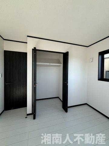 茅ヶ崎市若松町新築戸建ての洋室|明るい洋室です