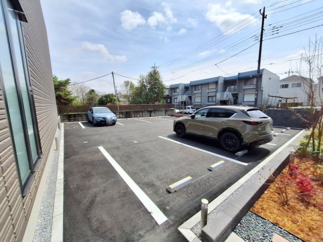 ヌーベルモーブの駐車場