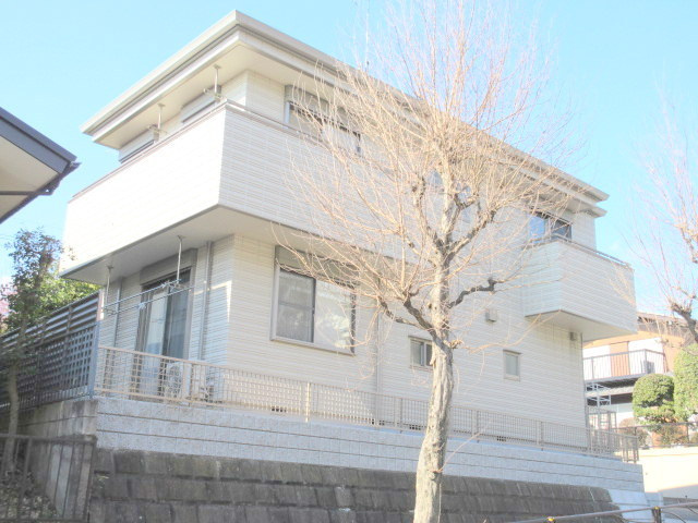 ヴィレッタサギヌマⅡの外観|隣室のない１フロア１住戸で気楽な造り