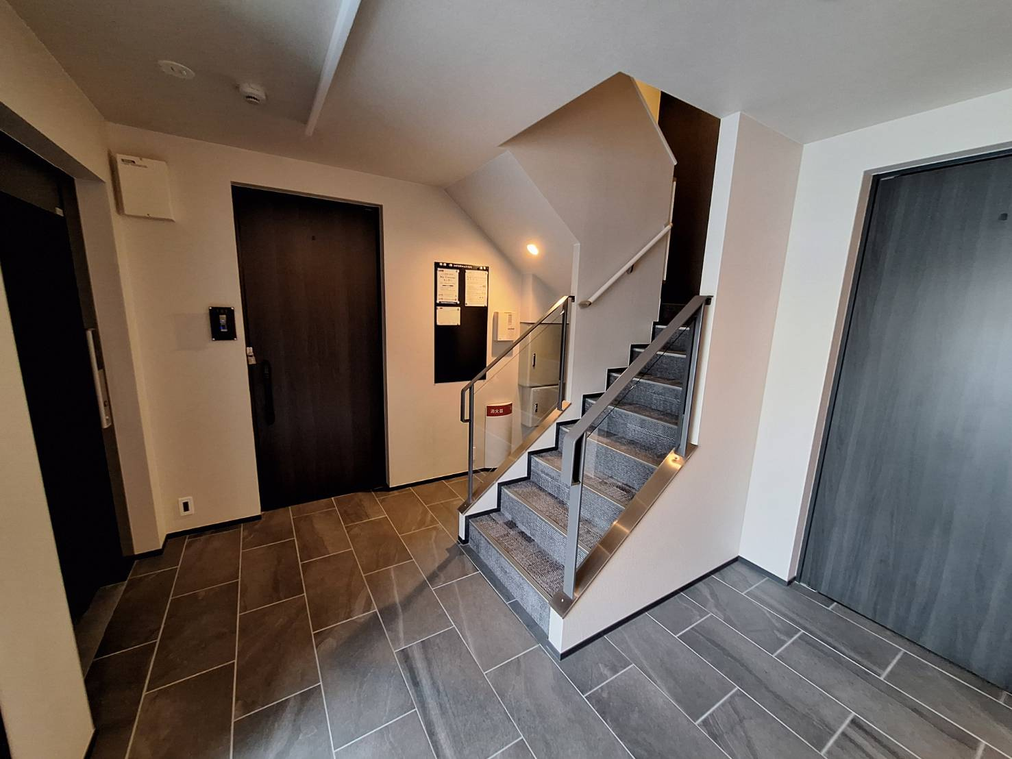 ＧＲＡＮ　ＬＵＫＥのロビー