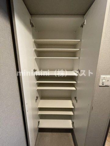 アービングNeo岸里の収納