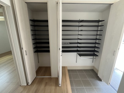 【玄関】 | 北葛城郡広陵町大字笠 全3棟 1号地