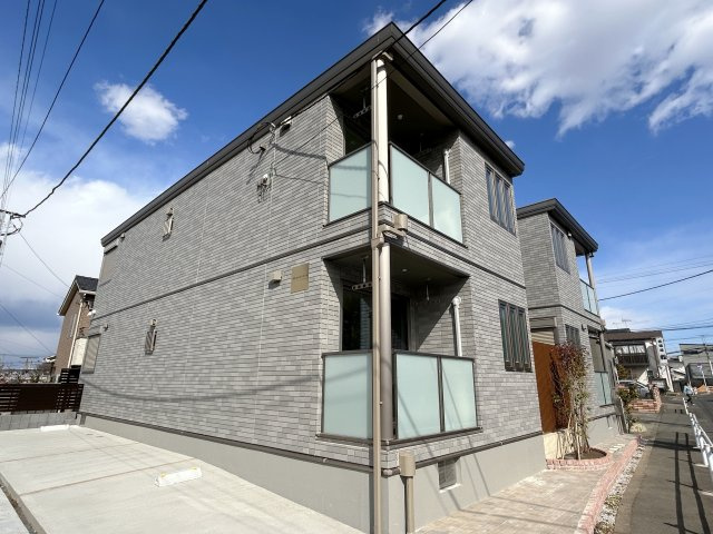 東村山市秋津町５丁目のアパートの外観