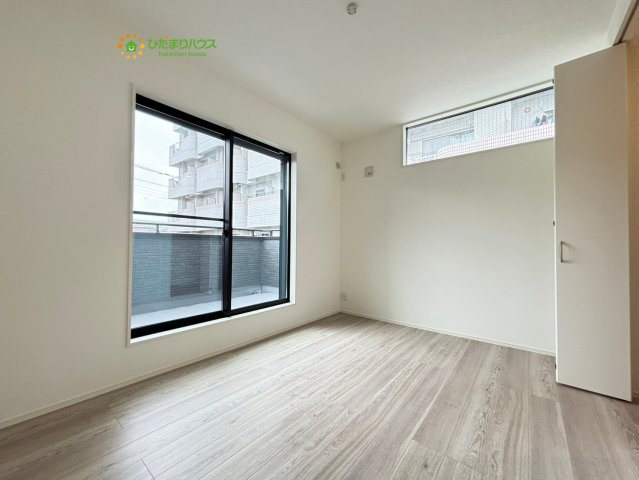 熊谷市銀座　未入 居一戸建て　タマタウン　02の寝室