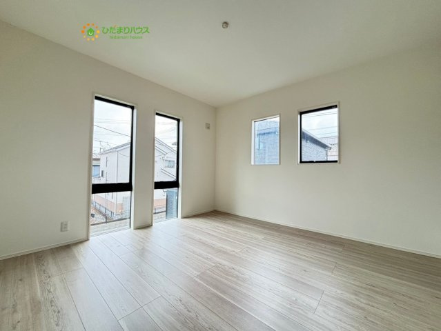 熊谷市銀座　未入 居一戸建て　タマタウン　02の洋室