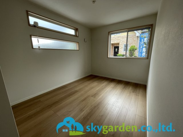 鎌倉市稲村ガ崎5丁目　新築戸建　全1棟1号棟の子供部屋|二面採光