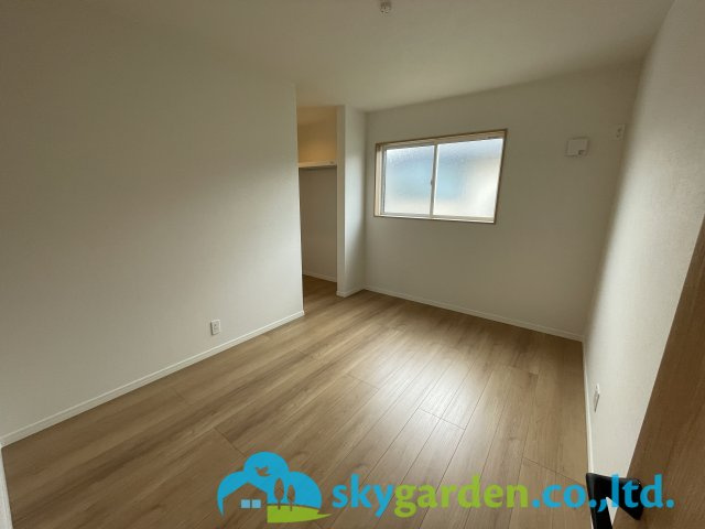 鎌倉市稲村ガ崎5丁目　新築戸建　全1棟1号棟の洋室|個人の部屋や寝室として使える洋室です