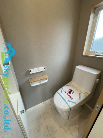 鎌倉市稲村ガ崎5丁目　新築戸建　全1棟1号棟のトイレ|2階のトイレ