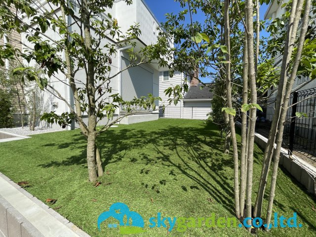 鎌倉市稲村ガ崎5丁目　新築戸建　全1棟1号棟の庭|広い南庭も魅力です