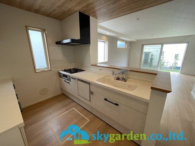 鎌倉市稲村ガ崎5丁目　新築戸建　全1棟1号棟のキッチン|お料理しやすいキッチンです