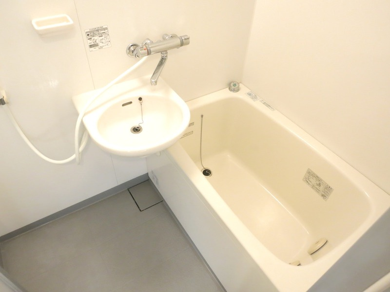 ザ・パーククロス市ヶ谷の浴室|※別室参考画像