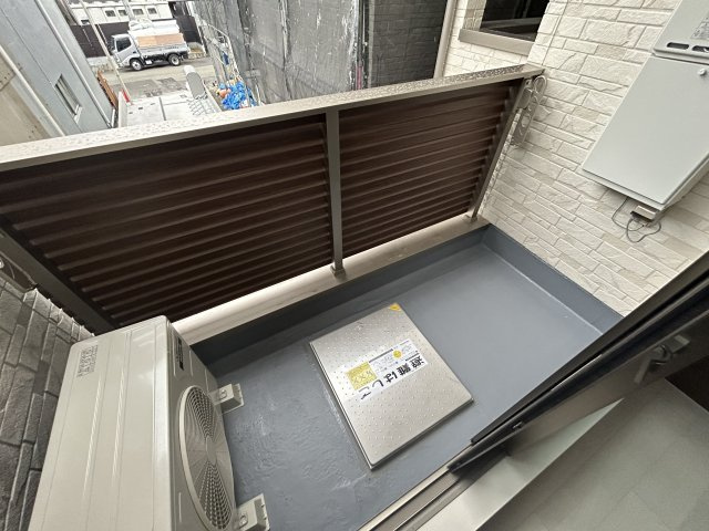 大阪市淀川区田川３丁目のハイツのバルコニー