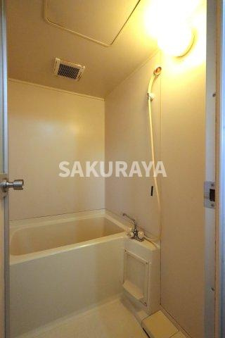 メゾンヴィラ １の浴室|2025年4月撮影。現況と異なる場合があります。