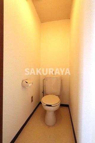 メゾンヴィラ １のトイレ|2025年4月撮影。現況と異なる場合があります。