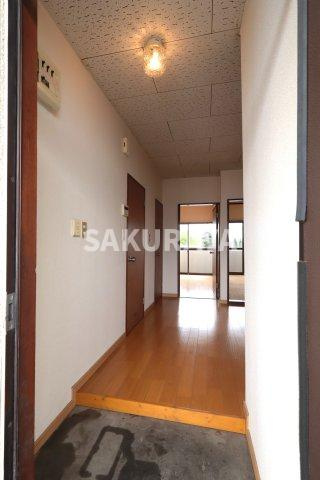 メゾンヴィラ １の玄関|2025年4月撮影。現況と異なる場合があります。