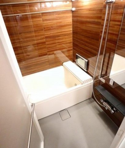 レーベン小田原ザタワーの浴室