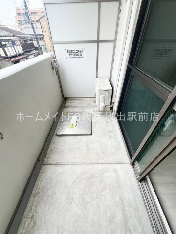 大阪市鶴見区放出東３丁目の賃貸マンションのバルコニー