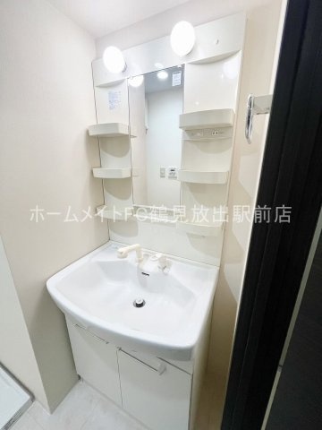 大阪市鶴見区放出東３丁目の賃貸マンションの独立洗面台