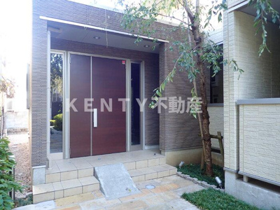 【エントランス】 | CASA さくら坂 | エントランスです