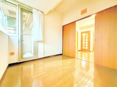 【洋室】 | サージュ白楽 | ◆気持ちの良い風が室内へ入り込む居室。家具を配置しても広々ご利用いただけます！！