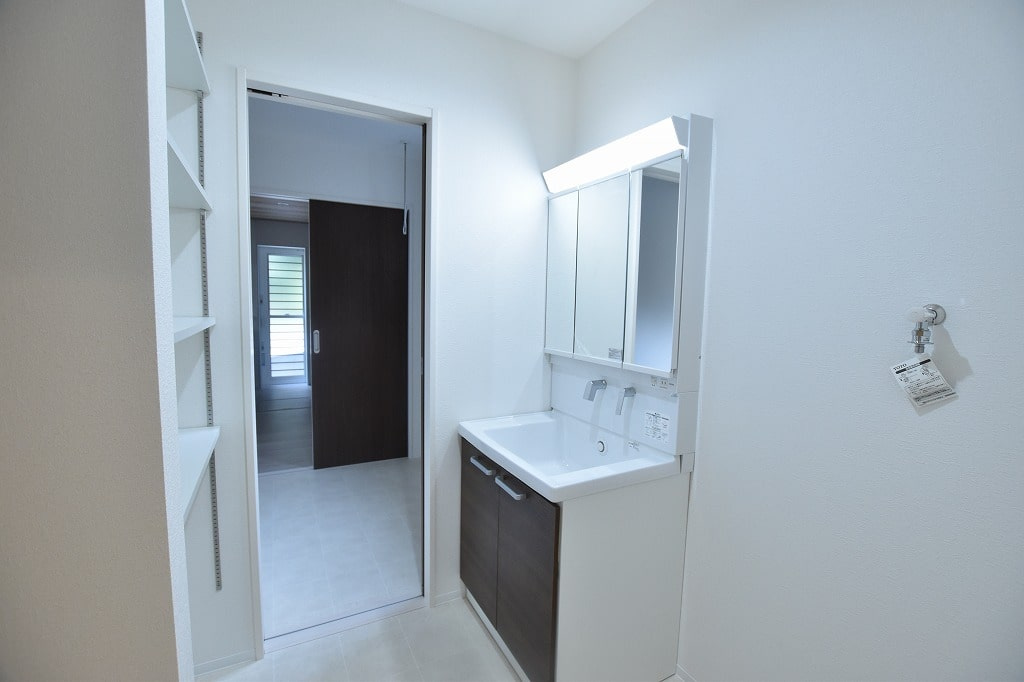 広島市安佐南区長楽寺1丁目　新築一戸建て(全9棟)の独立洗面台