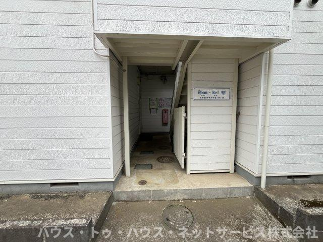 ボーベル柏のエントランス