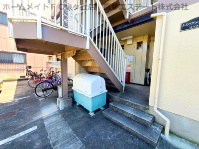 【ロビー】 | トリバン深井