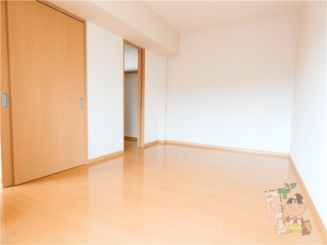 ボナール古京の洋室