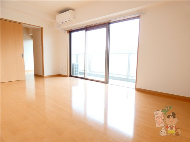 ボナール古京の居間・リビング