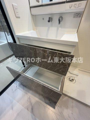 PHOENIX CLOVE TOMOI　仲介手数料無料の洗面所