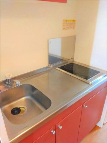 レオパレスシティーCのキッチン