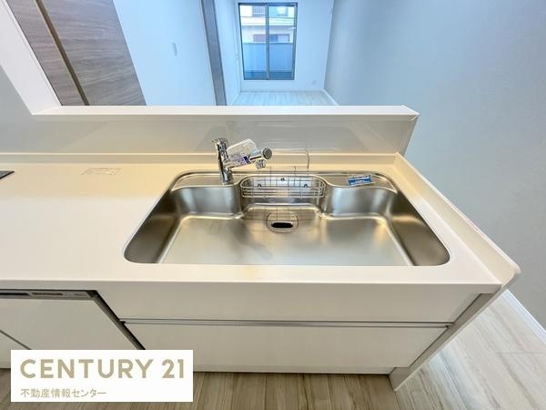 【キッチン】 | 小林東２丁目　新築戸建3号地 | シンクが大きく洗い物も楽！