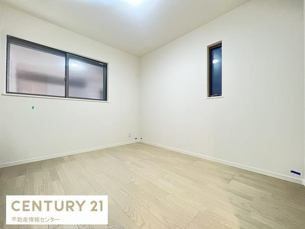 【洋室】 | 鶴町１丁目　新築戸建　全２区画の１号地 | 1階にもお部屋がございます