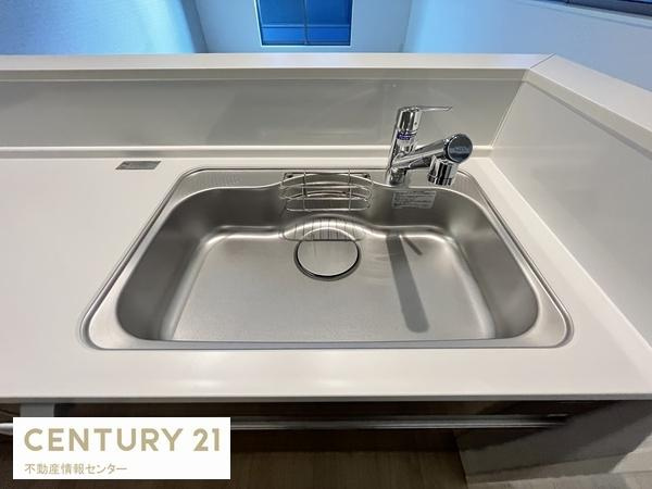 【キッチン】 | 鶴町１丁目　新築戸建　全２区画の１号地 | 原水、浄水切り替え可能な蛇口です！
