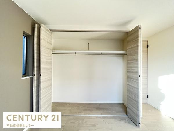 【収納】 | 鶴町１丁目　新築戸建　全２区画の１号地 | 大きな収納