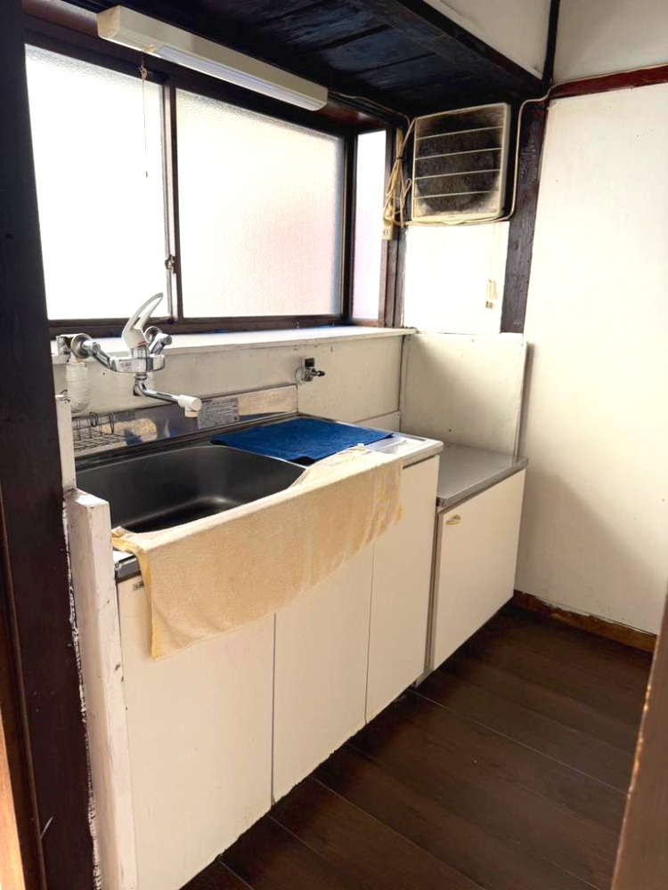 高崎市吉井町塩川　中古660のキッチン