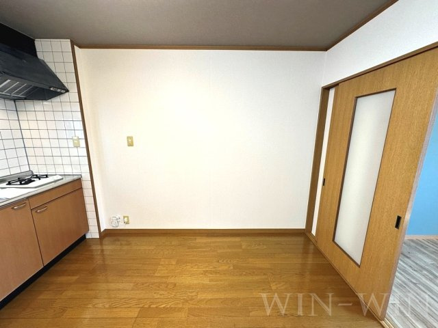 サンライズ往完の居間・リビング
