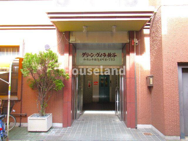 グリーンヴィラ新谷のエントランス