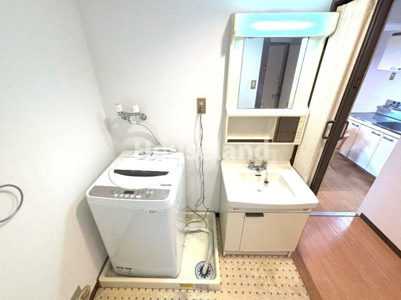 グリーンヴィラ新谷の洗面所