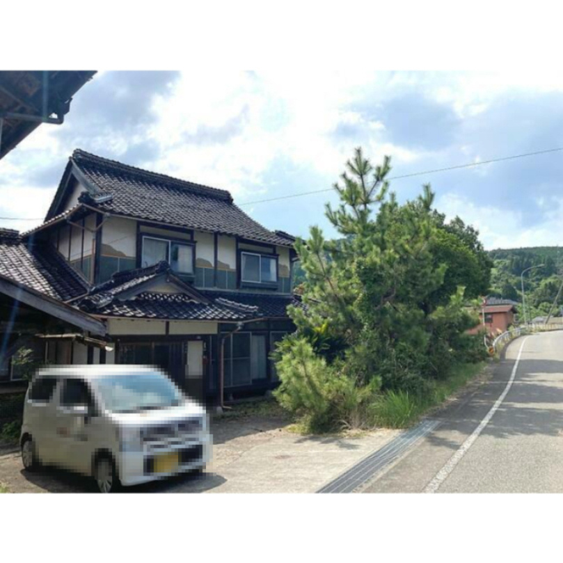 鳥取市河原町佐貫中古戸建