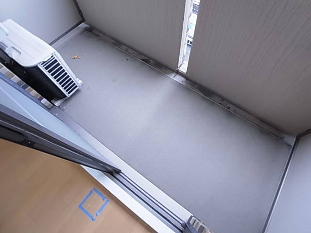 神戸市兵庫区湊町１丁目の賃貸マンションのバルコニー