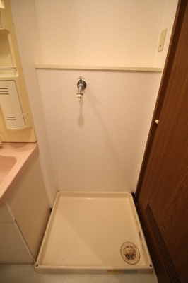 【設備】 | メゾンまほら | 室内洗濯機置場