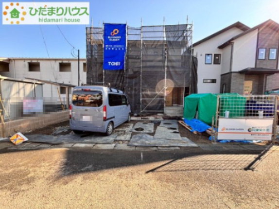 東松山市山崎町　1期　新築一戸建て　ブルーミングガーデン　03の駐車場