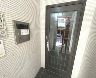 【エントランス】