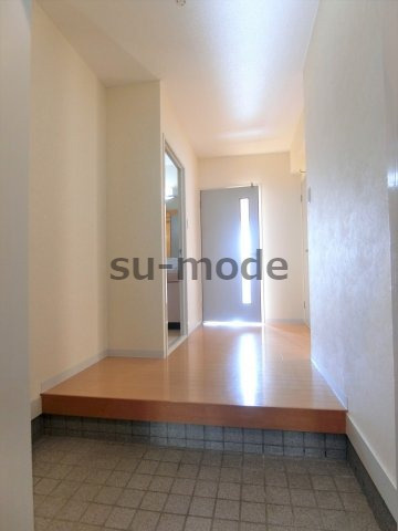 パークヒル尾崎の玄関