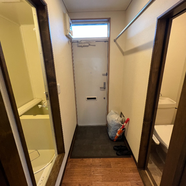 エクセル創和の玄関