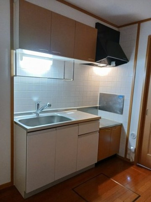 【キッチン】 | カーサ・ローマＡ | コンパクトなキッチンで掃除もラクラク