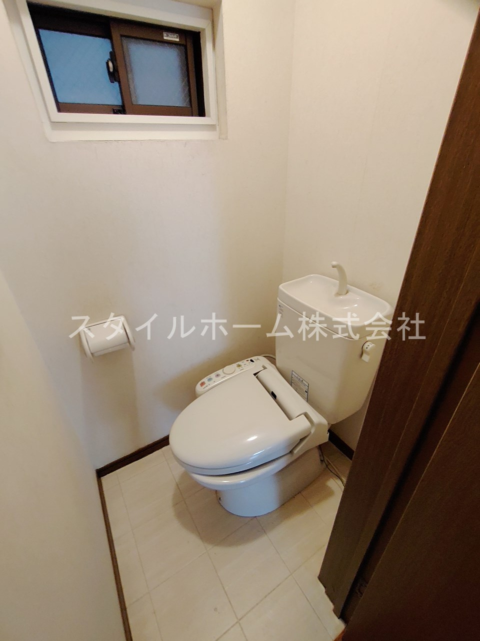 広小路貸家の玄関